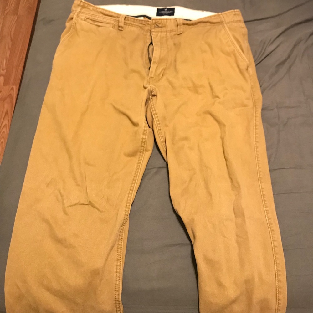 American eagle men’s relaxed straight chinos